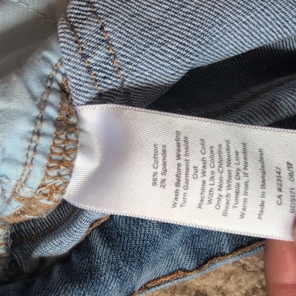 Talbots Simple Flattering 5 Pockets Straight Leg Jeans Size 8 - Picture 7 of 7